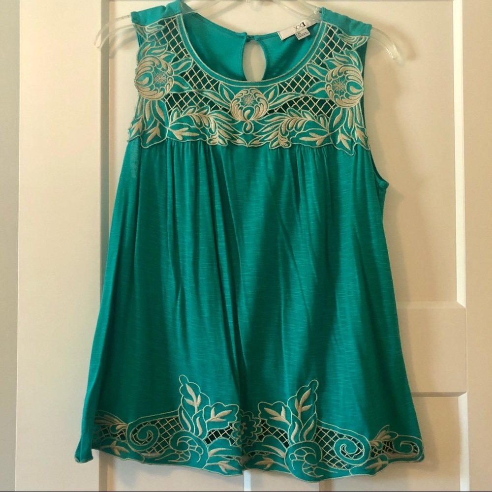 XXI Teal Embroidered Sleeveless Blouse Keyhole Back Size Large